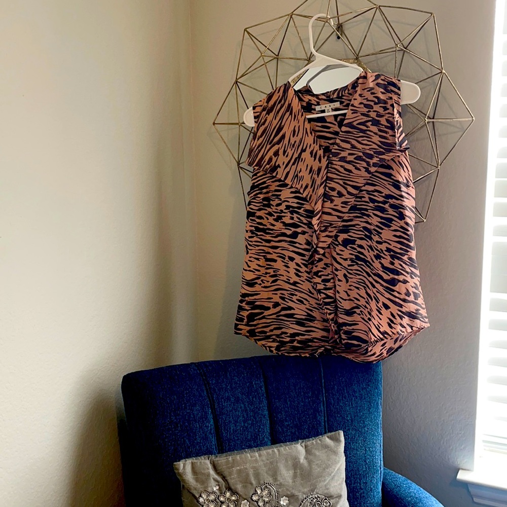 CAbi Women’s Pink and Gray Silk Sleeveless Top